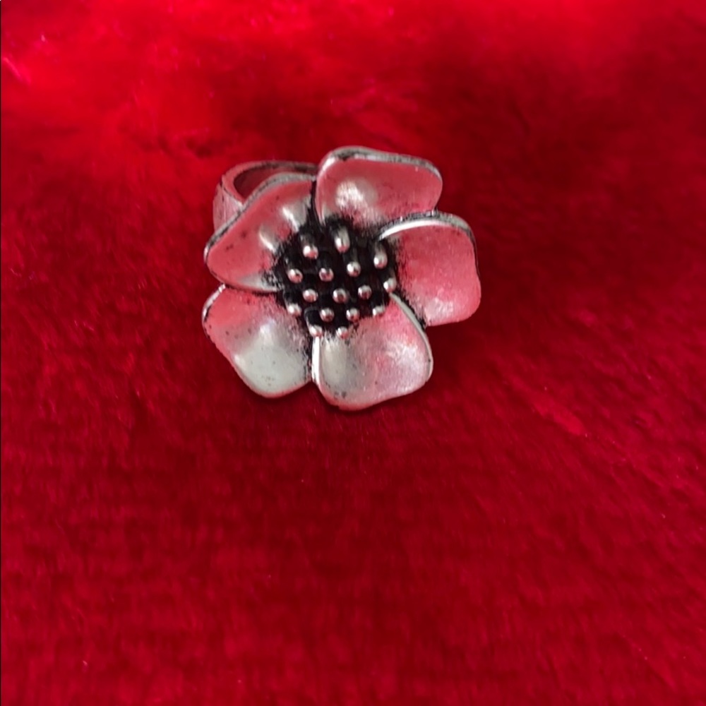 Flower ring size 8